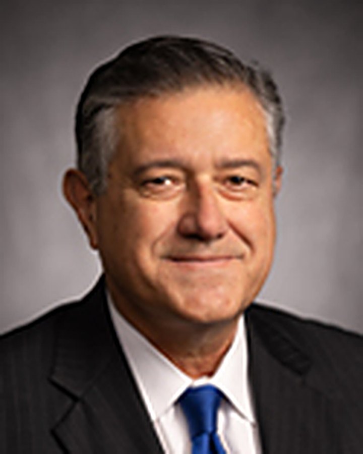 Richard Peña Raymond